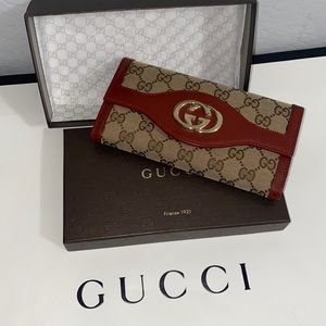 GUCCI